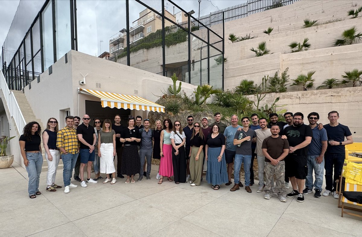 farmerswifelive's tweet image. We just wrapped up a great workshop week in Mallorca with the team — so good to be together! 🌞🤝

#FocusWeek #Teamwork #Innovation #ProjectManagement #Teambuilding #Mallorca