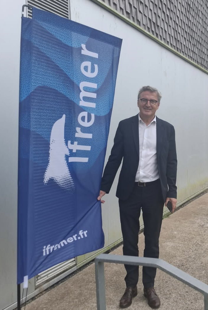 LE GAC Didier (@didierlegac) on Twitter photo À quelques jours de l’ouverture de l’#UNOC3 la conférence de l’<a href="/ONU_fr/">Nations Unies (ONU)</a> sur l’#océan, je suis ce lundi matin #encirco au siège de <a href="/Ifremer_fr/">Ifremer 🌊</a>. Ici, à la pointe de la <a href="/regionbretagne/">Région Bretagne</a> l’excellence des #sciences de la #mer est réunie -toute l’année- au service de l’économie bleue 🌊 À quelques jours de l’ouverture de l’#UNOC3 la conférence de l’<a href="/ONU_fr/">Nations Unies (ONU)</a> sur l’#océan, je suis ce lundi matin #encirco au siège de <a href="/Ifremer_fr/">Ifremer 🌊</a>. Ici, à la pointe de la <a href="/regionbretagne/">Région Bretagne</a> l’excellence des #sciences de la #mer est réunie -toute l’année- au service de l’économie bleue 🌊