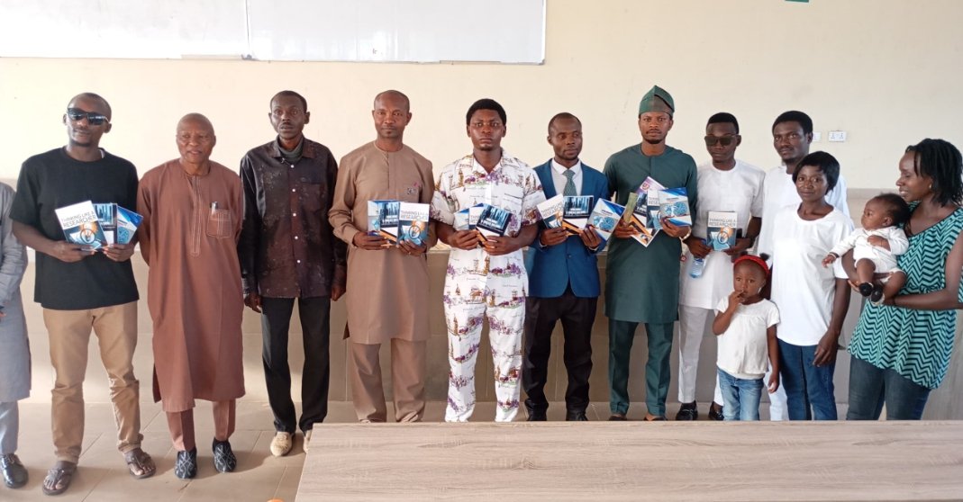 MubarakshehuD's tweet photo. Over the weekend, I represented Executive Director, @ICTAdvocates (CITAD) @YZYau, at the launch of the Eagle Institute of Research &amp; Innovation and 3 books by our ally, Mr. Akila S. Tuka. A great step in promoting research, learning &amp; innovation! #CITAD #Innovation https://t.co/99vbseI9bW