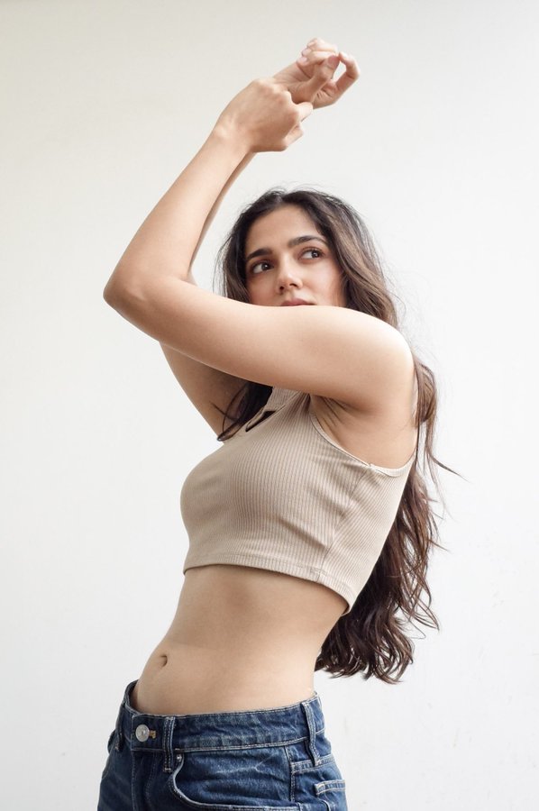 Gr3eTodWYAAEWP4?format=jpg&name=900x900