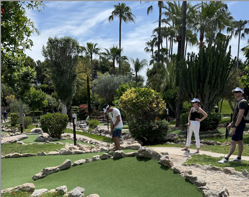 farmerswifelive's tweet image. We just wrapped up a great workshop week in Mallorca with the team — so good to be together! 🌞🤝

#FocusWeek #Teamwork #Innovation #ProjectManagement #Teambuilding #Mallorca