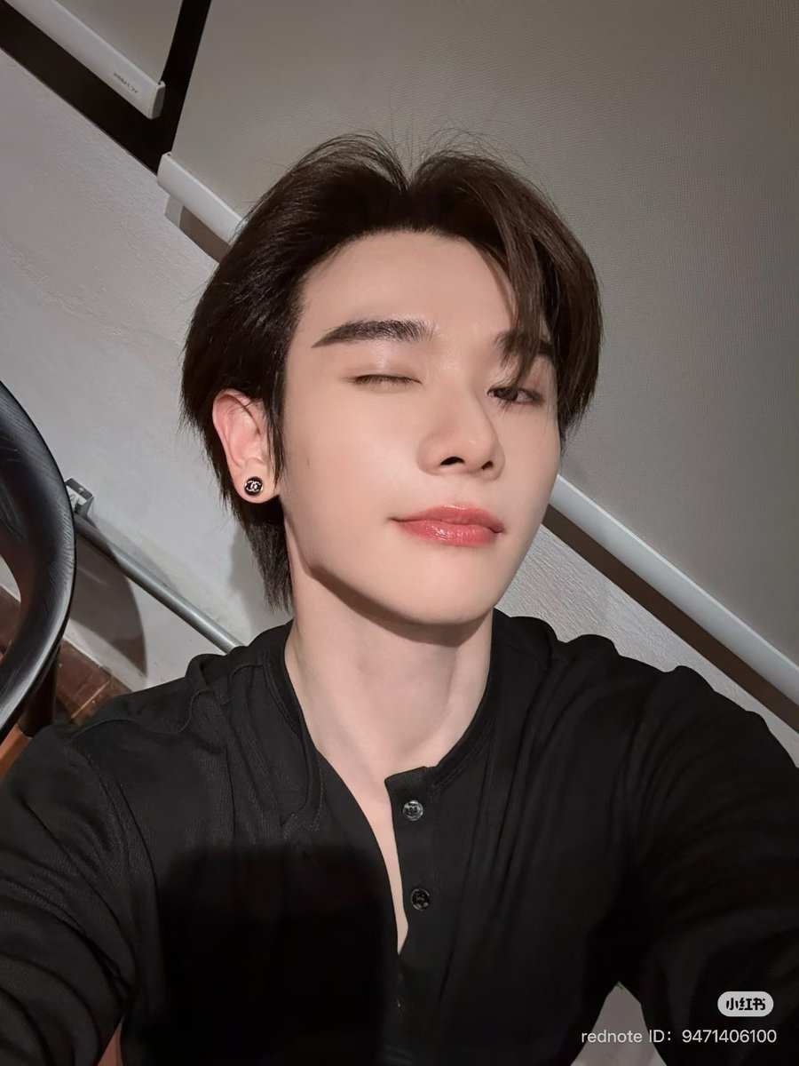 Liona2021's tweet photo. คุณพี่ ไม่ไว้ชีวิตบ่าวเลยเจ้าค่ะ 
หล่อมาก @naninenai99🖤
#นายท่านกรชิต https://t.co/dg6to6meiq