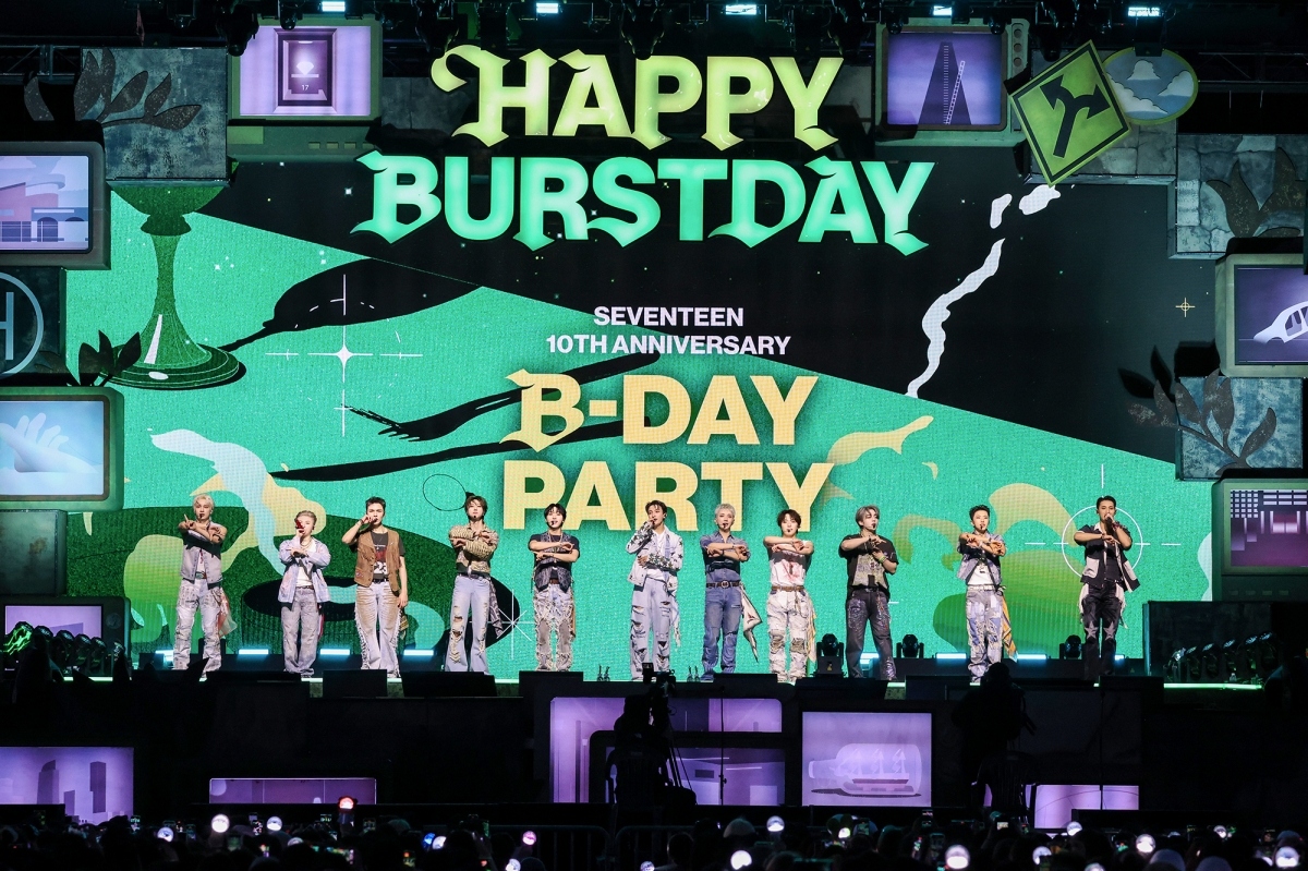 SEVENTEEN セブチ 10周年 B-DAY PARTY 未開封 漢江 潜水橋にて