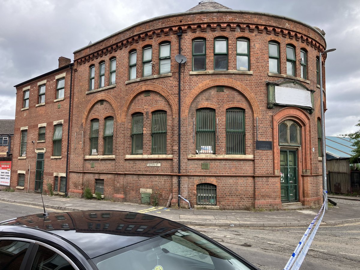 A large part of Cobden Street is inside the cordon, the street is blocked off. <a href="/MENnewsdesk/">Manchester News MEN</a>