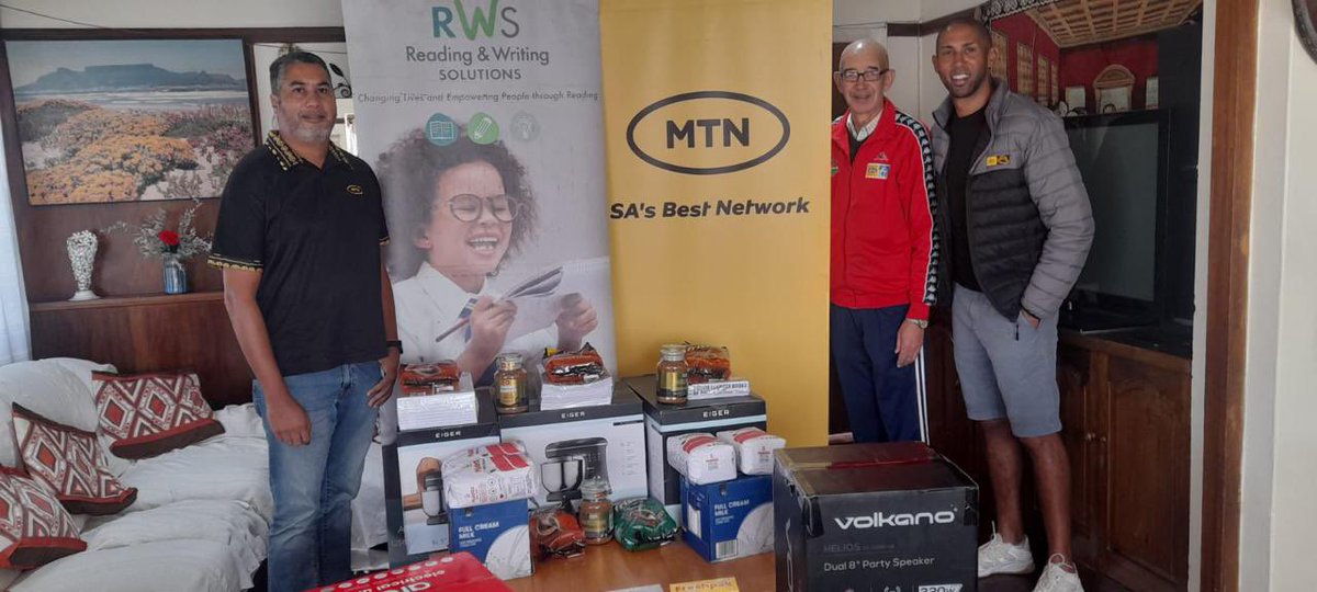 MTN8's tweet image. MTN8 Legend Nathan Paulse is making moves — donating R20 000 worth of groceries, stationery, kitchen and sound equipment to the “Reading and Writing Solutions” NPO as part of the #MTN8 Last Legend Standing initiative.
We are leaving a lasting impact beyond the pitch! ⚽️
#MTN8…