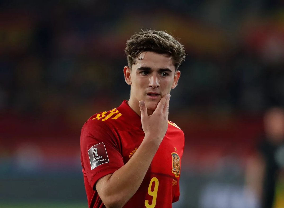 Mario___RM's tweet image. Asencio fuera de la selección y el acabado de Gavi convocado.

Una injusticia más de la Federación culé.