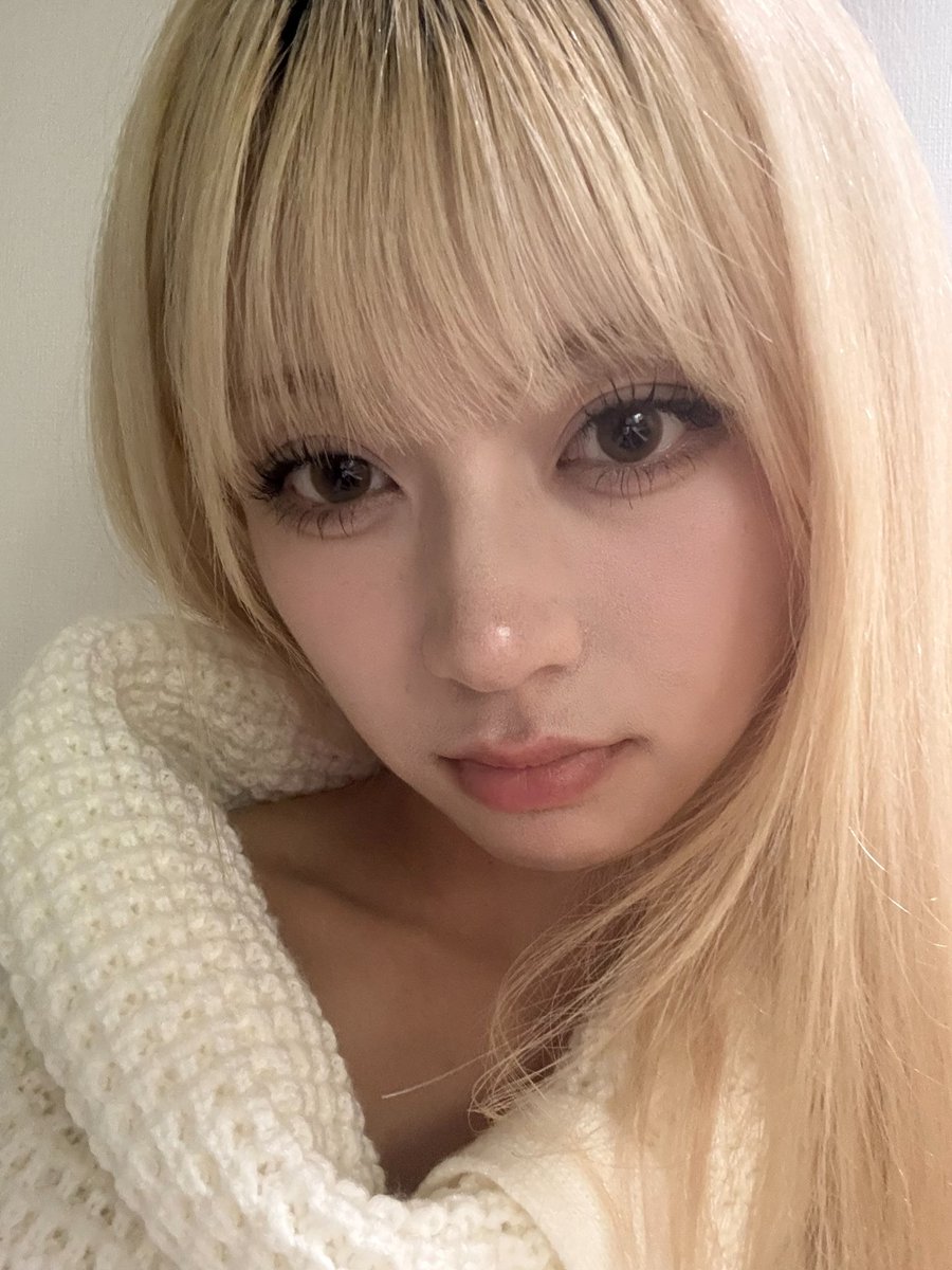 benny7_official's tweet photo. ⋆.ೃ࿔* Perfect Sweater Weather ࿔*:･

#VIVI #ビビ 
#BENNY #ベニー #紅 https://t.co/NK0AOv9LyN