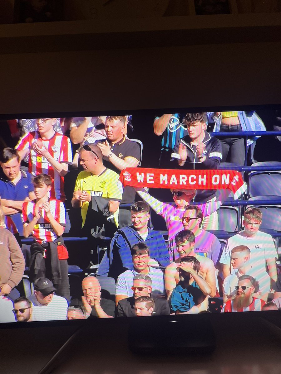 _MirandaRitchie's tweet photo. Well @southamptonfc that’s a wrap on the 100% season I promised myself (including friendlies and cup games). It’s not always been a pleasant watch but the support, especially away, has been impeccable. Made lots of memories with my family. Thanks @fanhubofficial for the stats https://t.co/cWHb9UarKN
