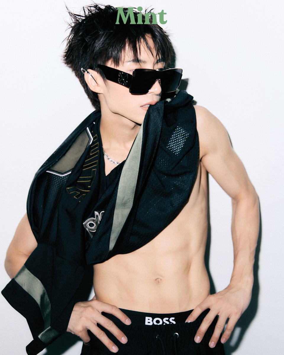 mintmag_th's tweet photo. ขวัญใจใคร? ส่องความฮอต ‘จั๋ง‘ #PERSES กับการอวดหุ่นครั้งแรกผ่าน #MintSixPack ใน #MintVol28 ที่เห็นแล้วเชื่อว่าไม่ว่าใครก็ต้องใจเต้นแรงไปกับความหล่อของเขาคนนี้ 💚

➡️ชมภาพ https://t.co/1EMohgXRPI

#JUNG_PERSESxMintSixPack
#JUNG_PERSES 
#PERSES #PERSES_TH
#MintVol28 #MintSixPack
#MintMagTH