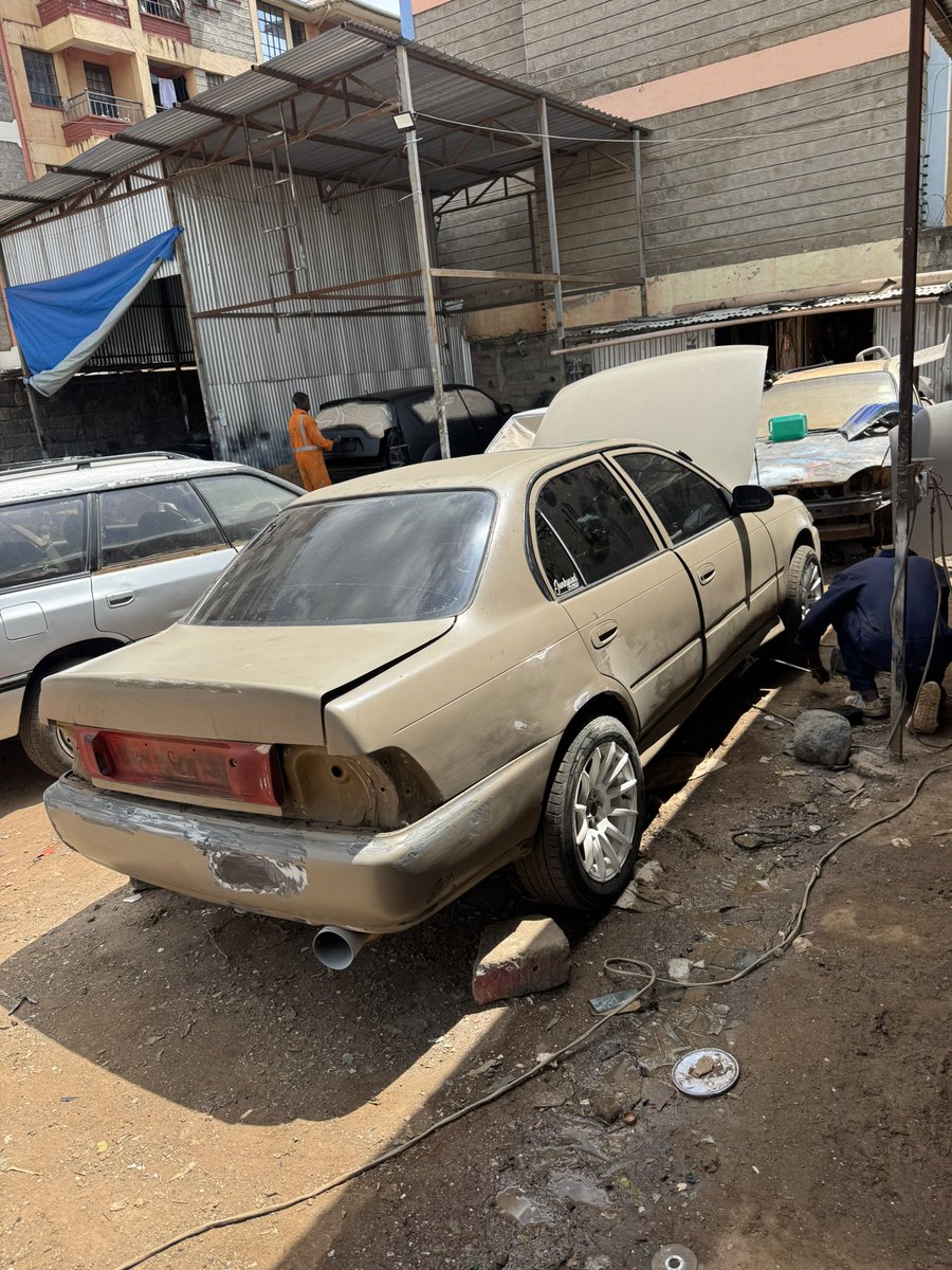 Mnataka tupige rangi gani wadau???  Am open to any suggestions borake rims zikue white 😆