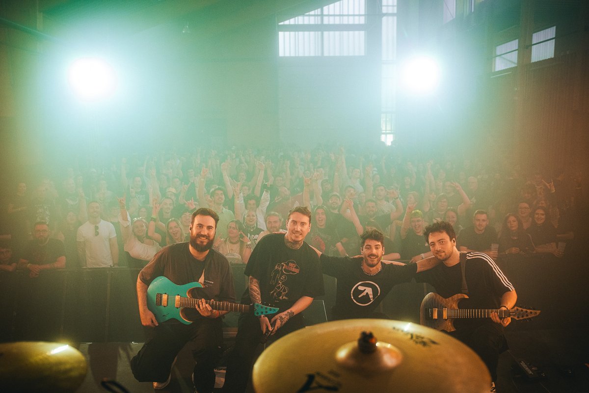 Onsight_wrld's tweet photo. Un immense merci à toute l’équipe du @artificialwaves.fest et à toutes les personnes qui se sont déplacées pour nous voir jouer notre premier concert 🙌

@luanc.wav
@mike_fncs
@amael.stfu
@noji.off

Next show: see you on June 20th at @6kfestofficial

📸 @noji.off https://t.co/xIDimGQy15