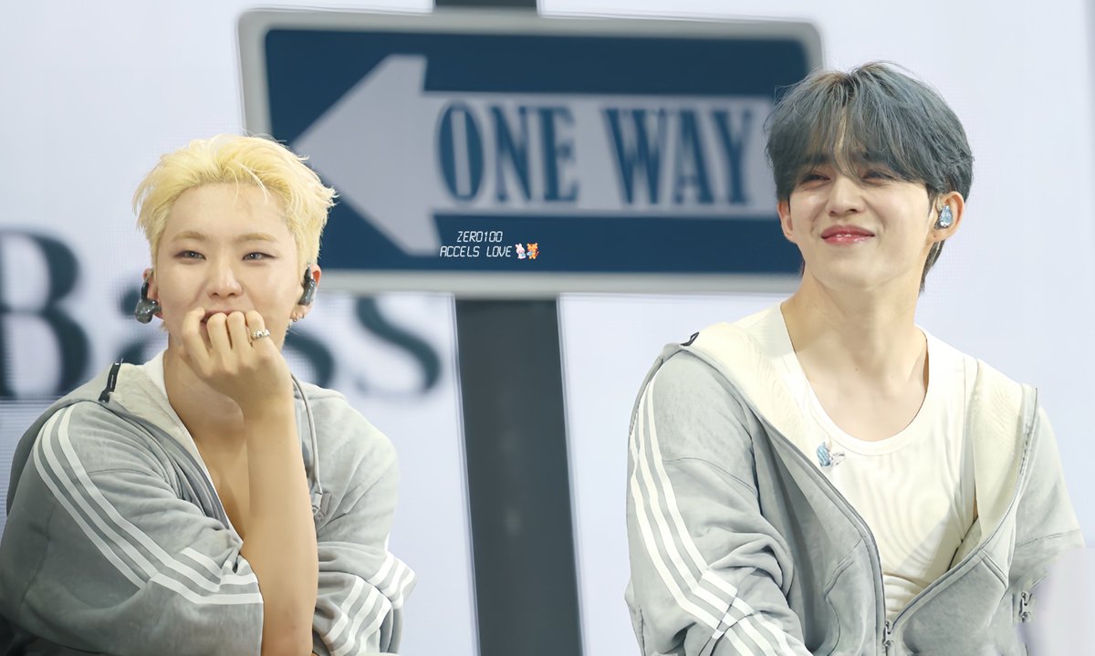 데뷔 10주년 축하해 

#세븐틴10주년_앞으로도_같이가요
#10YearsToForeverSVT