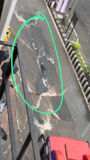 4th Largest Economy but water logging, pathetic roads and BMC issues alerts to stay safe home after everyone has left already for office. 

What’s the point of GDP? What’s the point of taxes? 

#MumbaiRains #roads #Rain #Monsoon2025 #Monsoon #RedAlert #Monsoon2025