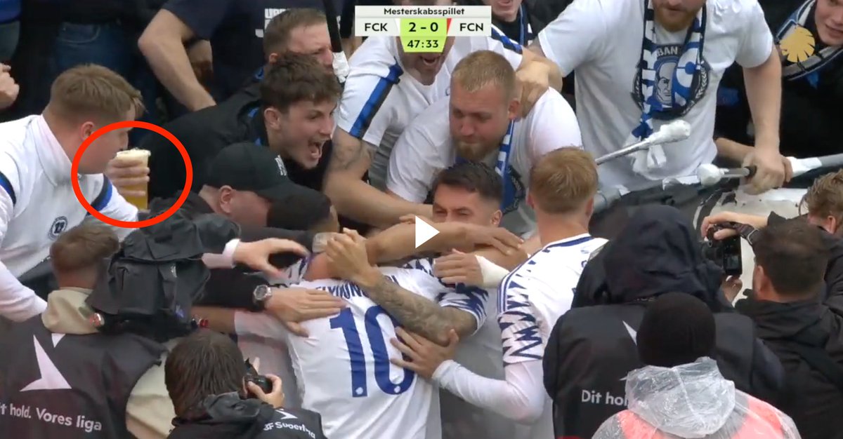 Just watching the highlights back. Congratulations to whoever's hand this is maintaining a full pint during the Larsson goal celebrations in Parken. #fcklive