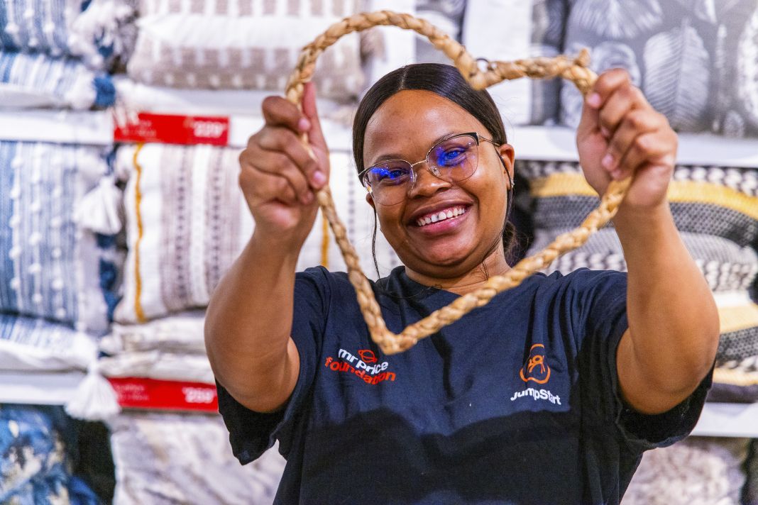 SABusiness_1's tweet photo. Find out about the latest initiatives to stimulate the SMME sector, plus other unique articles focused on Southern Africa’s economic sectors, in the latest issue of Opportunity magazine:

https://t.co/irDfObhpOw

#smme #transport #infrastructure #mining https://t.co/S2NtvRuynO