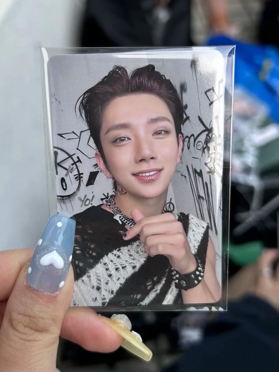 THE LIP RING THE NECK TATTOO this is crazy #조슈아 #JOSHUA 

cr. xhslink.com/a/Rca6GORhKasdb