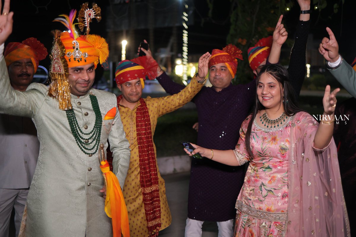 deepaksuman144's tweet photo. Shaadi wala Mahol..

#Salekishadi 
#shadikal https://t.co/AOwBDxQBEk