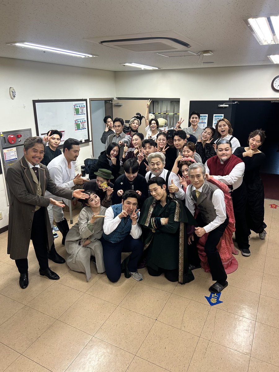 #뮤지컬 #지킬앤하이드 #대구공연 
⠀
대한민국 뮤지컬 역사의 끝나지 않는 신화🔥
뮤지컬 <지킬앤하이드> 20주년 공연

#김성철 #아이비 #손지수 배우의 
대구 공연이 시작됩니다✨
⠀
지금 이 순간, 끝나지 않는 신화
⠀
2025.08.31까지  #지킬앤하이드투어공연