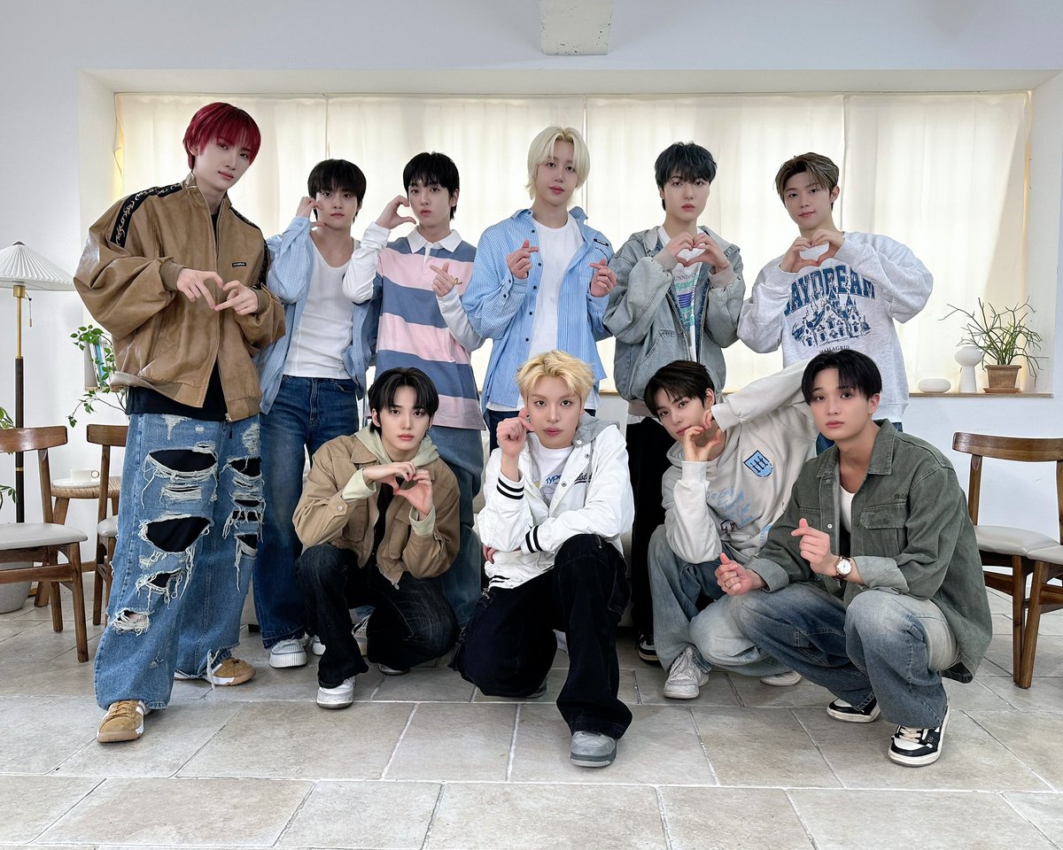 [👀] 
⠀
❤️ xikers(싸이커스) road𝓨 2nd Anniversary | 고백 공격💘 Behind Photo ❤️
⠀
#xikers #싸이커스 #road𝓨_2nd_Anniversary