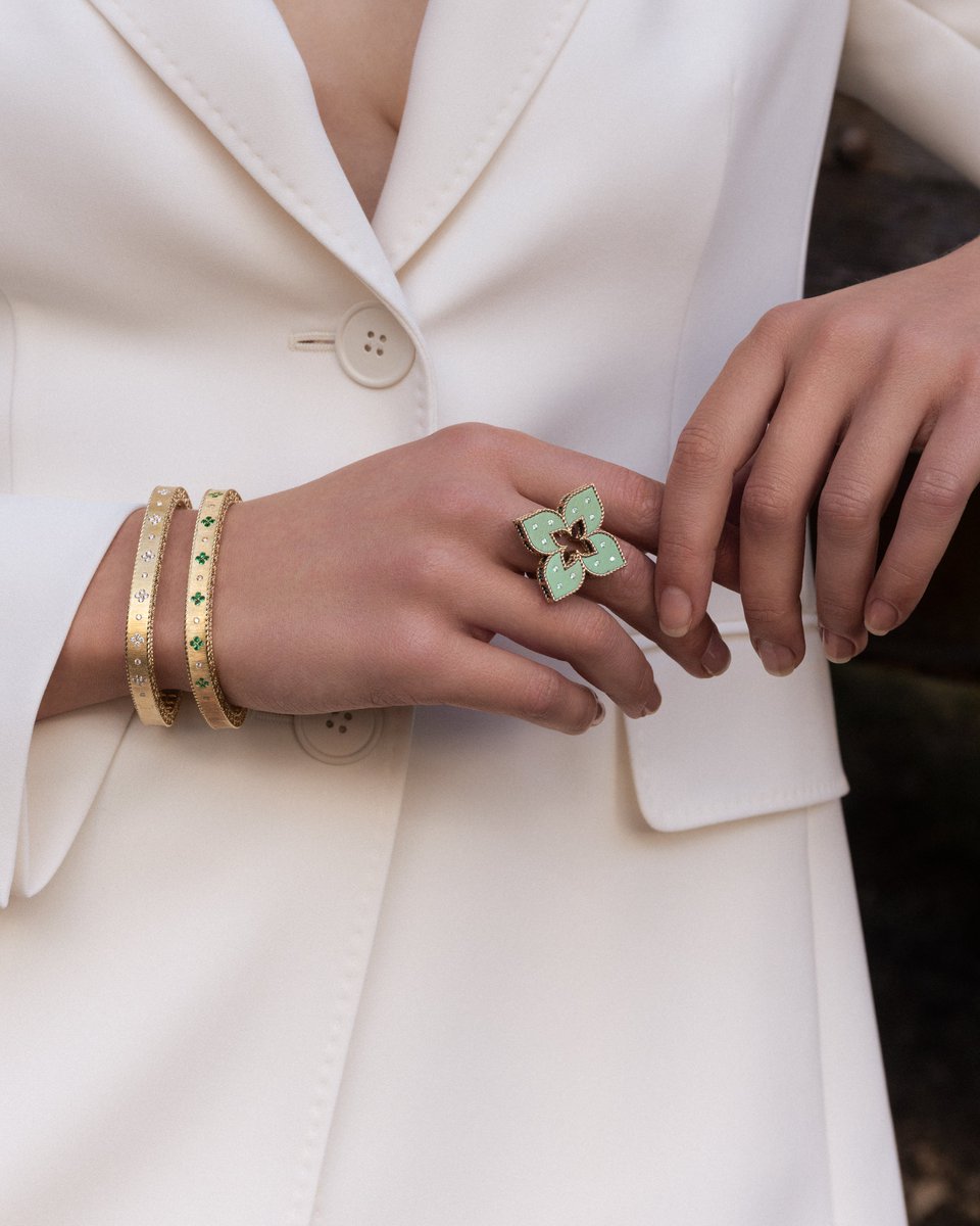 Roberto Coin knows the secrets of elegance and creates collections that hold mysteries.

#RobertoCoin #VenetianPrincess