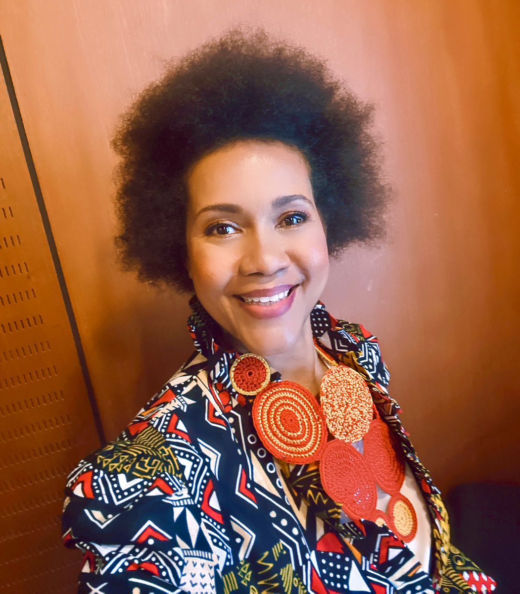 MariaSTsehai's tweet image. We shall not be bullied 🔥👊🏽
Much love and special shoutout to the people of 🇹🇿🇰🇪
Nawashukuru kwa upendo na sapoti 
#TutaelewanaTu 
#ChangeTanzania