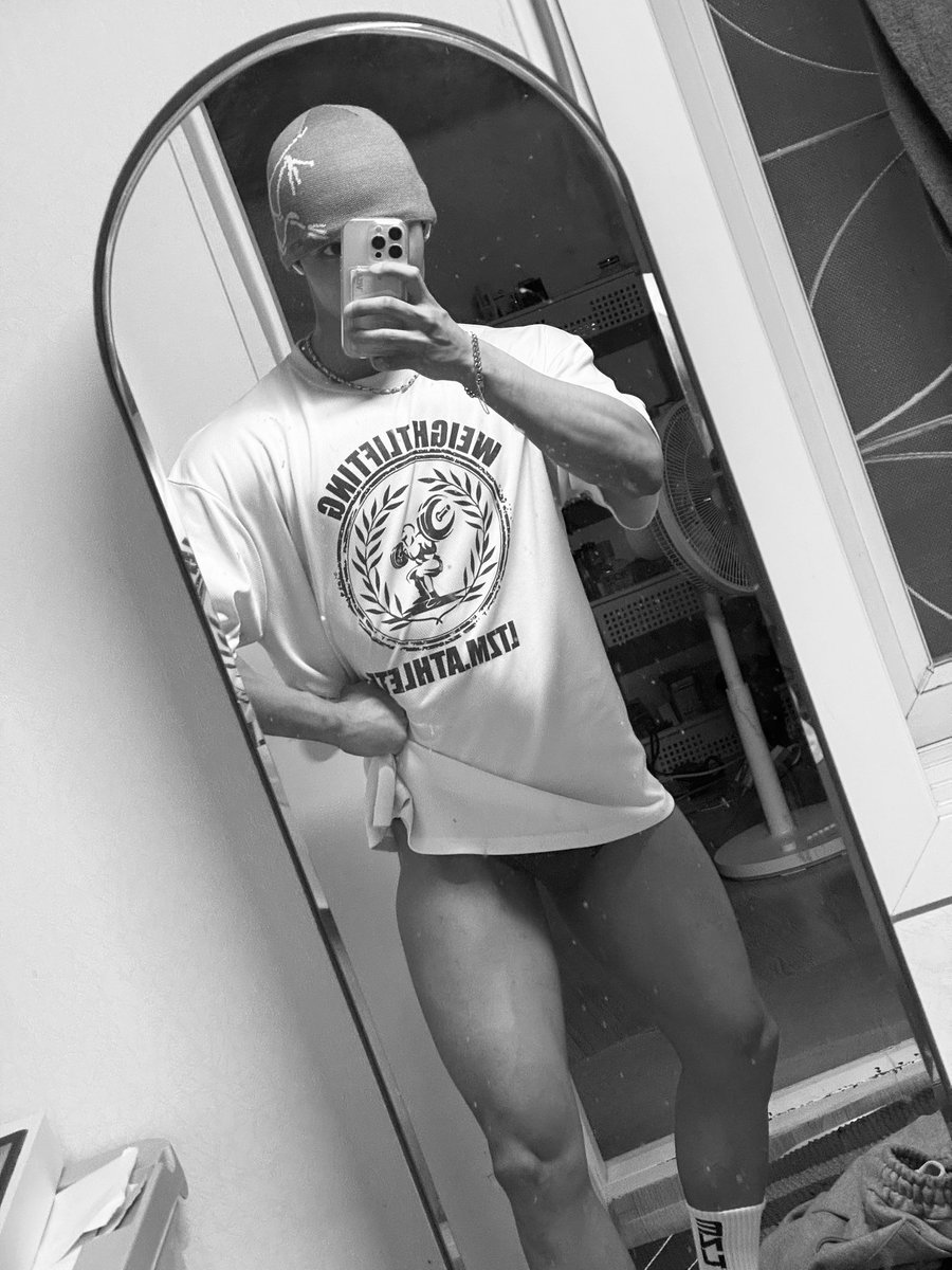 ahreose00's tweet photo. ㅇㅇㅇ💪🏿
#디엠
#맘눌뎀 https://t.co/yAHTvzfQL7