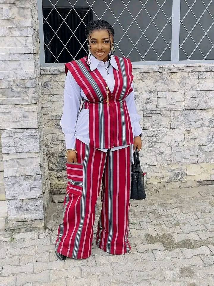 OloriFade1's tweet photo. Let's recreate all these beautiful Aso oke styles for you!

OloriFade Collections got you covered 💯 https://t.co/JdfdDpdPh7