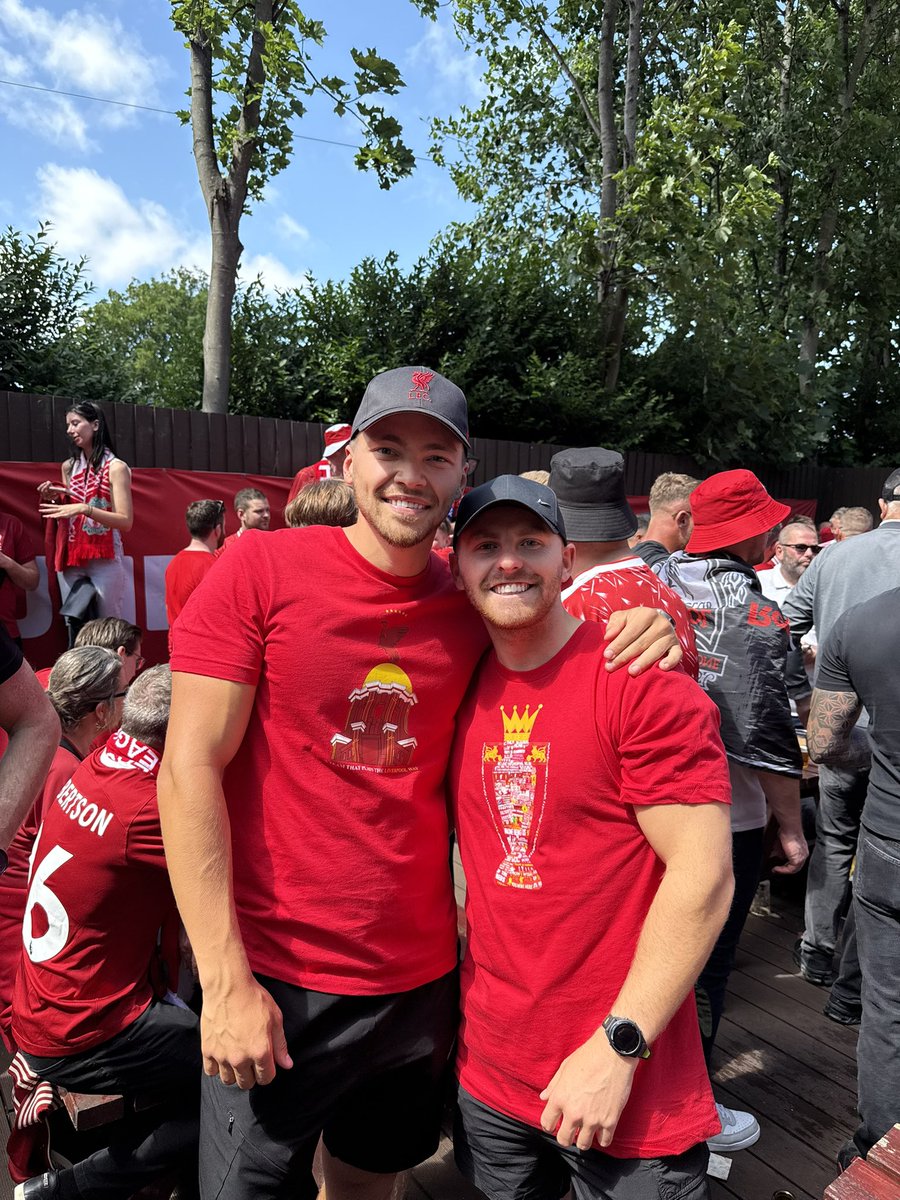 One of the best days of my life yesterday 🔴🔴