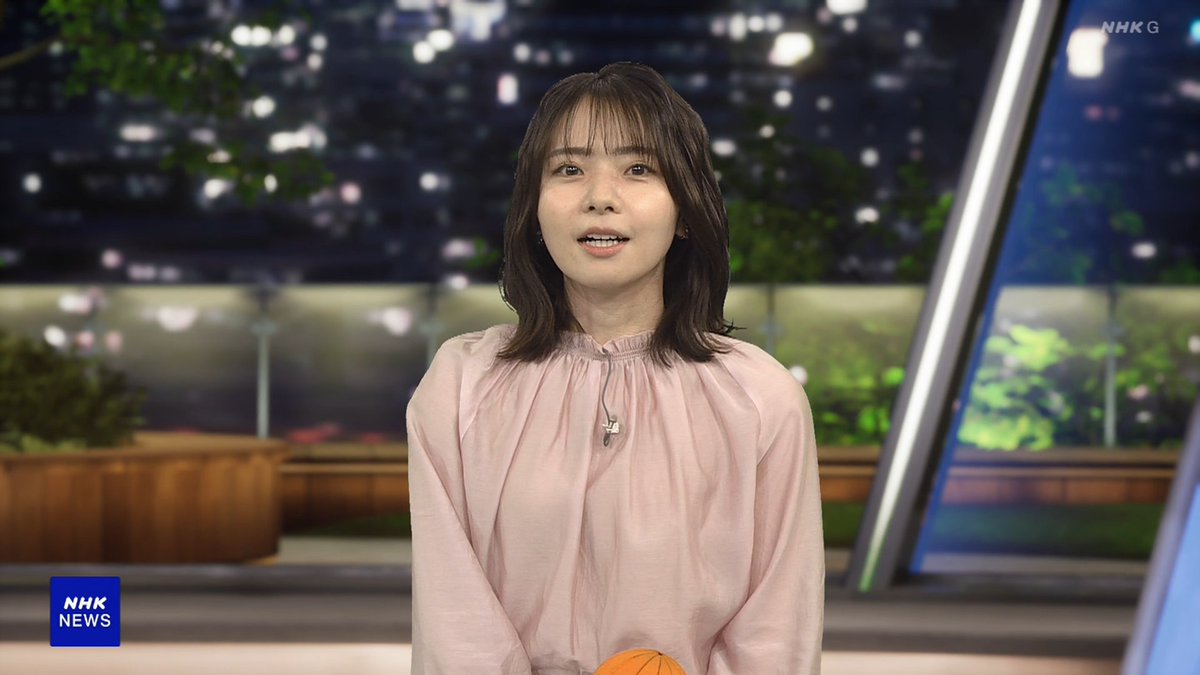 ニュース７から今夜の晴山紋音ちゃん