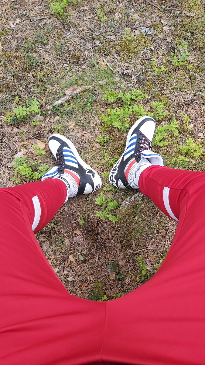 oc3ansnx's tweet photo. Trackies❤ https://t.co/gKaXLsmzCu