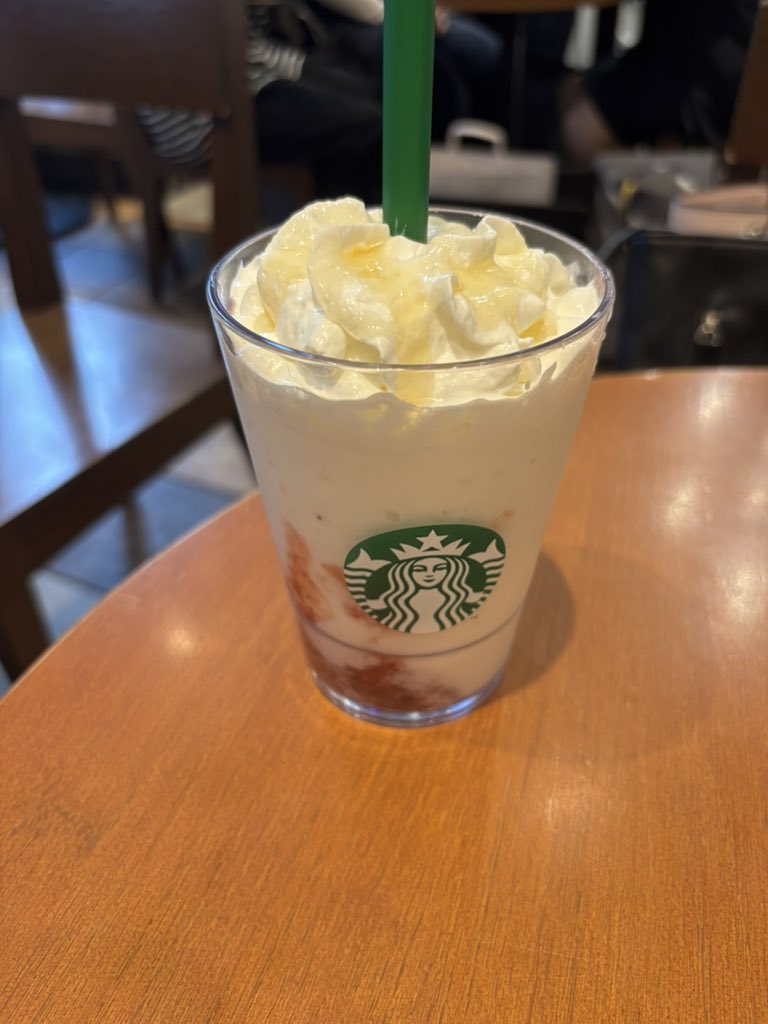 __krm0's tweet photo. 駆け込みいちご🍓
どっちも美味しすぎた https://t.co/nHvTctRoMI