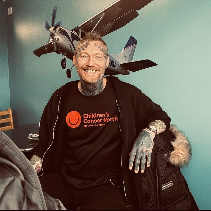 🌟 Well done to fundraiser Glyn Sheldrick for completing an epic 🪂✈️ sky dive ✈️🪂 to raise funds for Children’s Cancer North!

If you’re interested in taking to the skies for charity, you can find out more or sign up to a location near you here: loom.ly/R2IIfME