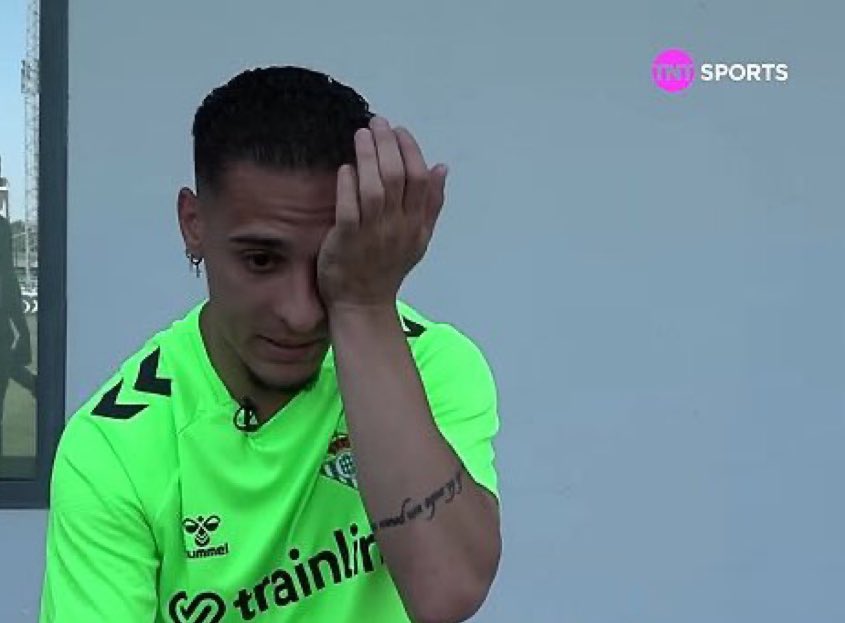 FrankEra_'s tweet photo. 🚨🗣️ | Antony: “I no longer felt that pleasure. I even always told my brother, I told him that I couldn't take it anymore.

“Only I know what it was like to be there at home, not having the strength to even play with my son, going days without eating, staying locked in my room.” https://t.co/lOpkOSexrz
