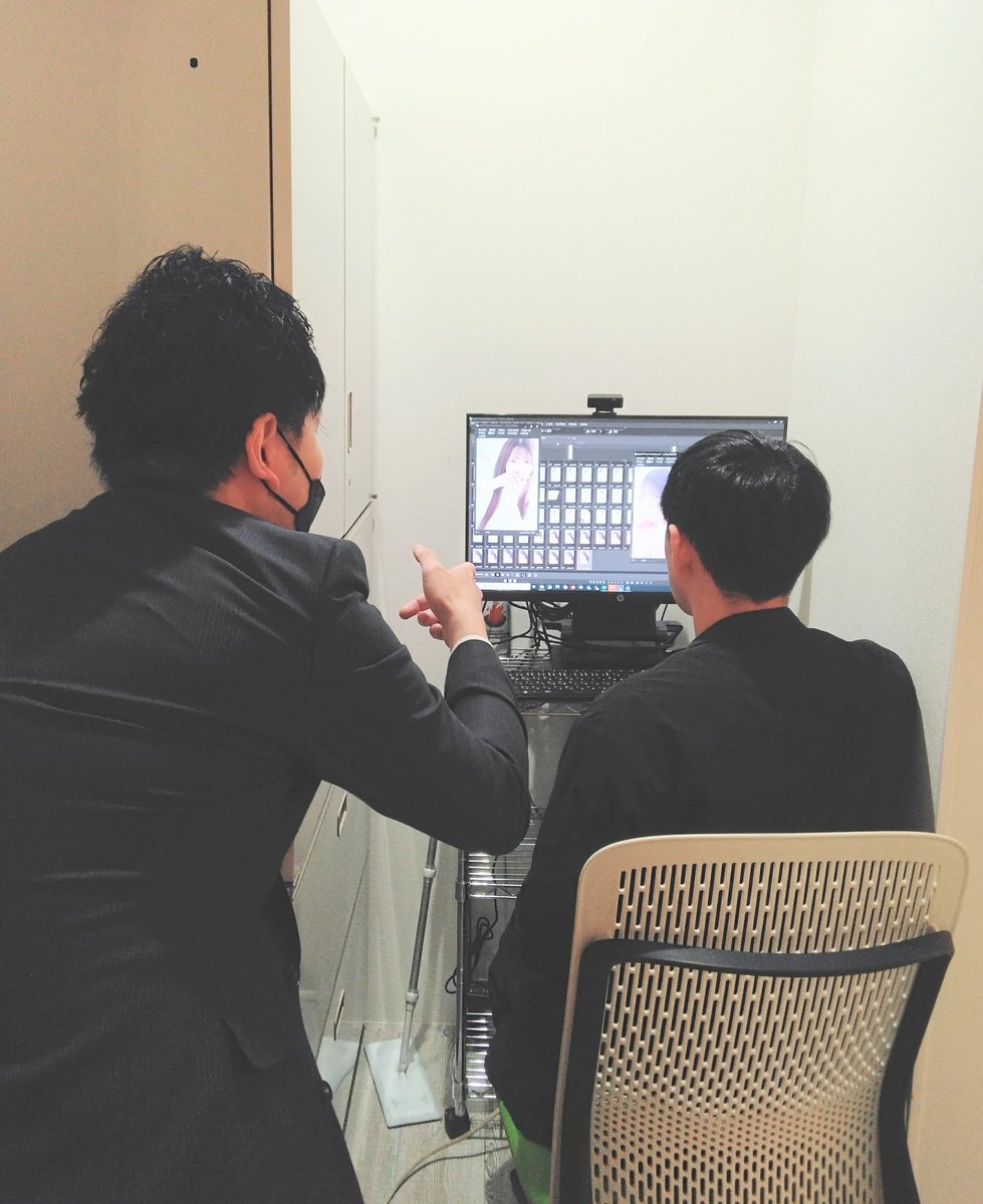 こんばんは😊
本日は撮影でヘブンスタジオにお邪魔してました🚗
良い画像が出来上がりそうです😊
キャストさんカメラマンさんお疲れ様でした😊