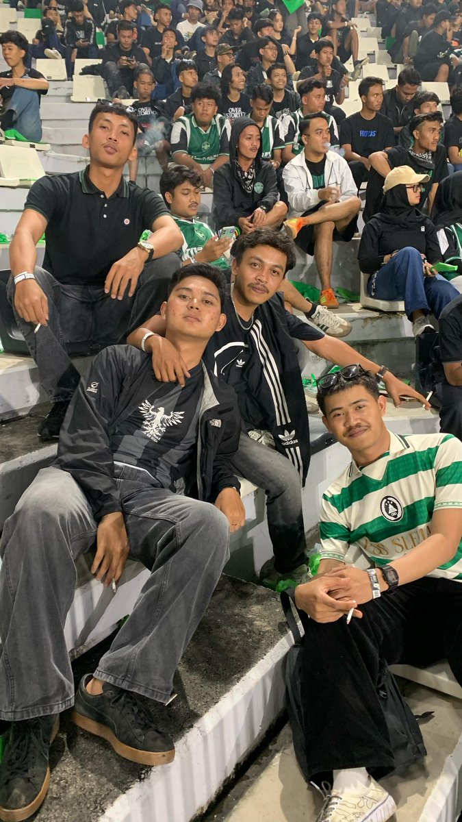 hardika762's tweet photo. Terimakasih sleman sampai jumpa musim depan, dan perjalanan panjang lagi. #STILLGREEN https://t.co/71WpcXlvAY