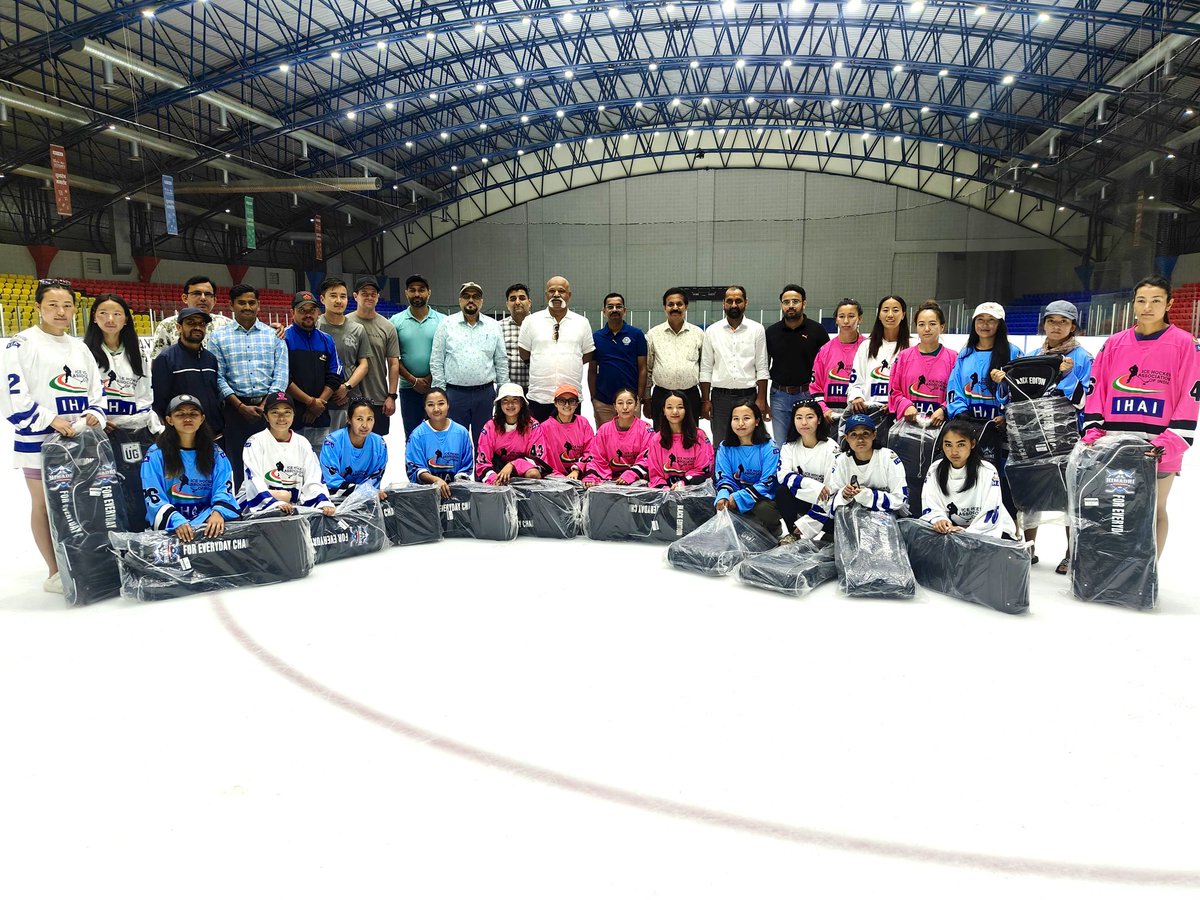Department of Sports, Government of Uttarakhand (@uksportsdept) on Twitter photo ๐ธ ๐โธ๏ธThe India womenโs national ice hockey team is all set for the <a href="/IIHFHockey/">IIHF</a> Asia Cup 2025, taking place in the UAE from 31 May to 6 June! โ๏ธ๐คฉ
Kit bags were handed over by Shri Amit Sinha, Special Principal Secretary Sports, Government of Uttarakhand.
Best of luck, Team ๐ฎ๐ณ ๐ธ ๐โธ๏ธThe India womenโs national ice hockey team is all set for the <a href="/IIHFHockey/">IIHF</a> Asia Cup 2025, taking place in the UAE from 31 May to 6 June! โ๏ธ๐คฉ
Kit bags were handed over by Shri Amit Sinha, Special Principal Secretary Sports, Government of Uttarakhand.
Best of luck, Team ๐ฎ๐ณ