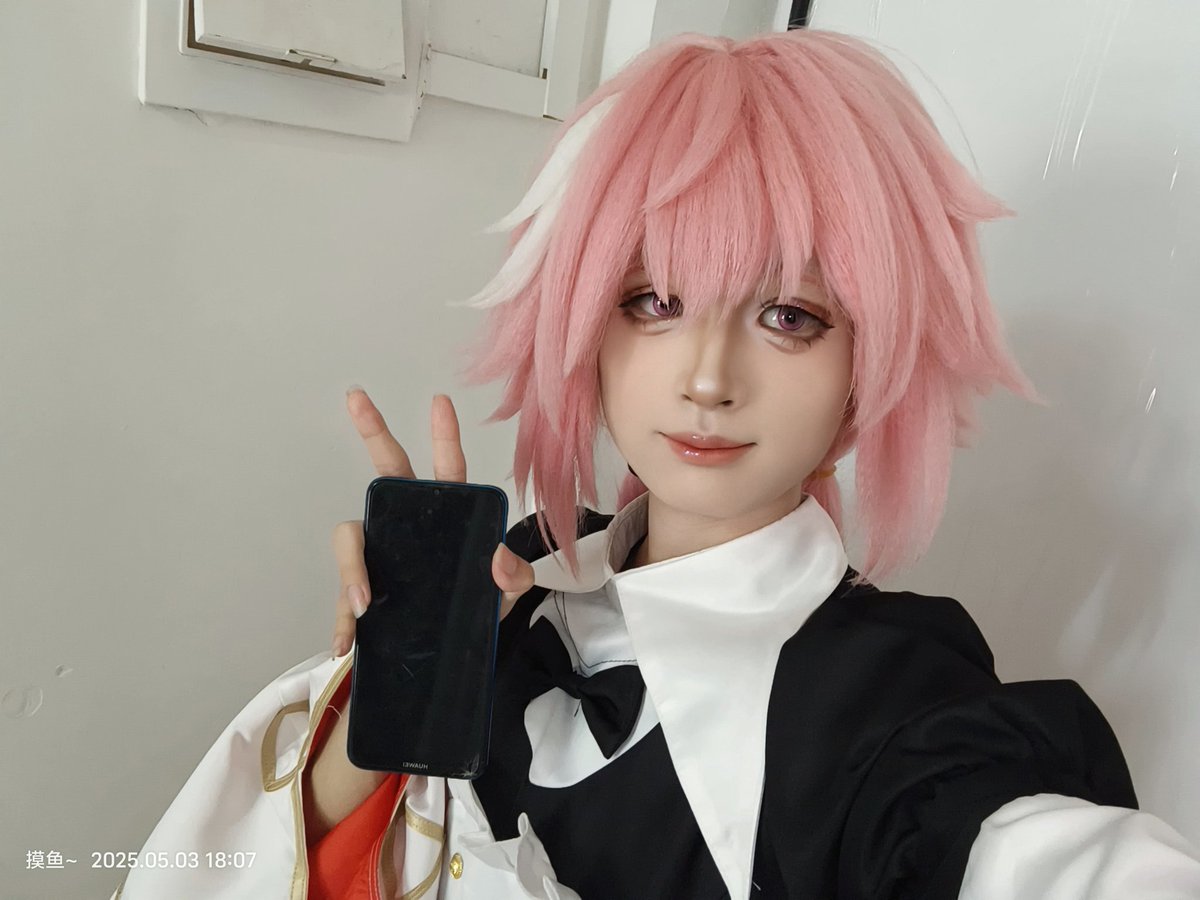 moyubuhuimoyu41's tweet photo. 最萌萌的一集
#男娘 #男娘coser #二次元 https://t.co/8nVtxV7HRg