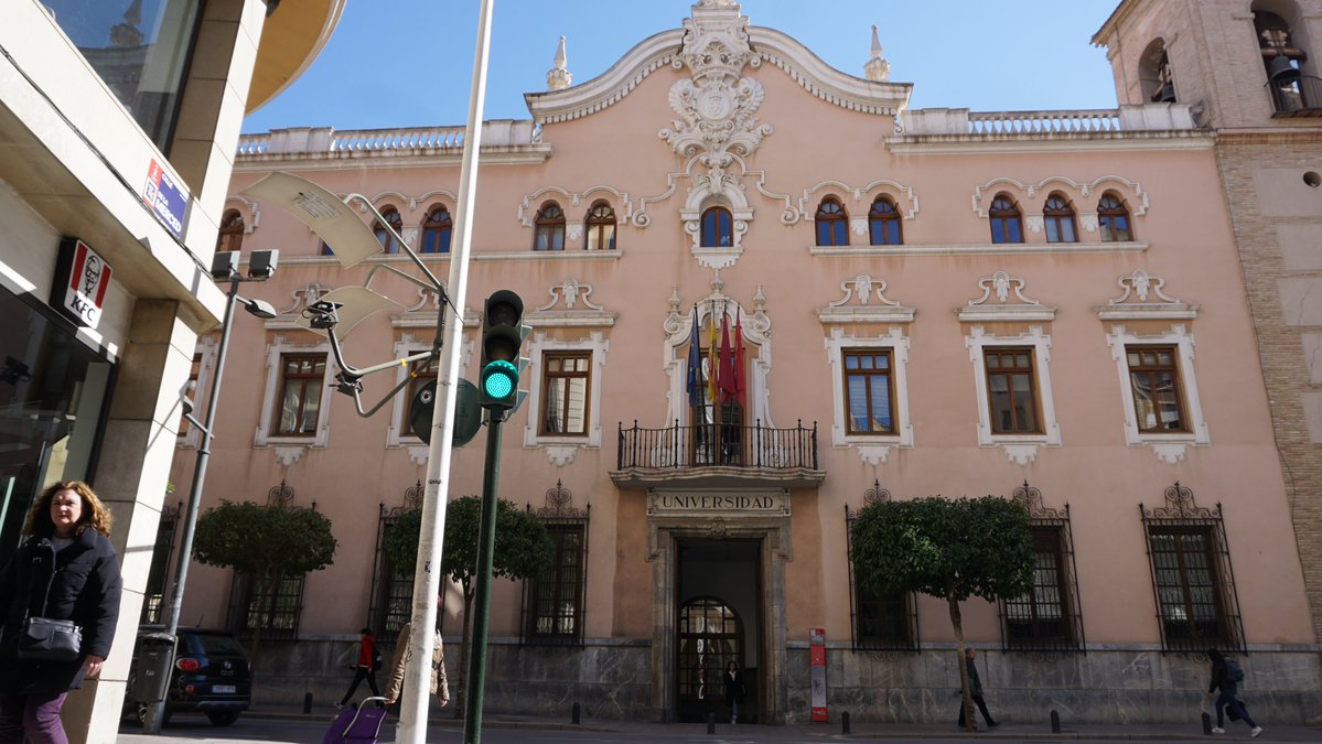 Onda Regional (@ormurcia) on Twitter photo Las empresas murcianas demandan cada vez menos graduados universitarios
Según Infoempleo <a href="/Infoempleo/">Infoempleo</a> , sólo el 23% de las ofertas de trabajo en la Región pedían en 2024 un título universitario.
orm.es/informativos/l… a través de @ormurcia Las empresas murcianas demandan cada vez menos graduados universitarios
Según Infoempleo <a href="/Infoempleo/">Infoempleo</a> , sólo el 23% de las ofertas de trabajo en la Región pedían en 2024 un título universitario.
orm.es/informativos/l… a través de @ormurcia