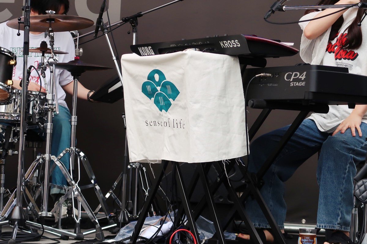 sol_kyoto's tweet photo. ライブ終わってからみなさん物販まで声かけに来てくれてとても嬉しかったです!
Tシャツが売り切れたので
次のグッズも作らないとなと考え中、、、
今後のライブは未定ですがまた成長してステージ上がるから待ってて!
#bbwjapan #senseoflife https://t.co/VFdw2QxicB