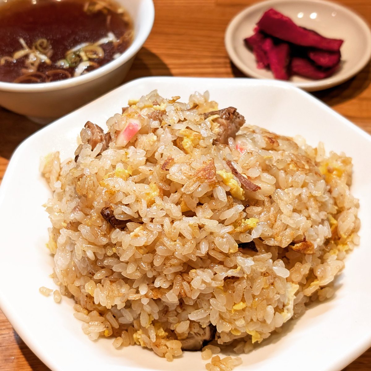 tateomif's tweet photo. 今日の夕食は、炒飯です。
I had fried rice this evening.
#Edogawabashi #江戸川橋 #Shinga #新雅 #friedrice #炒飯 #チャーハン https://t.co/n2V7Mwasmp