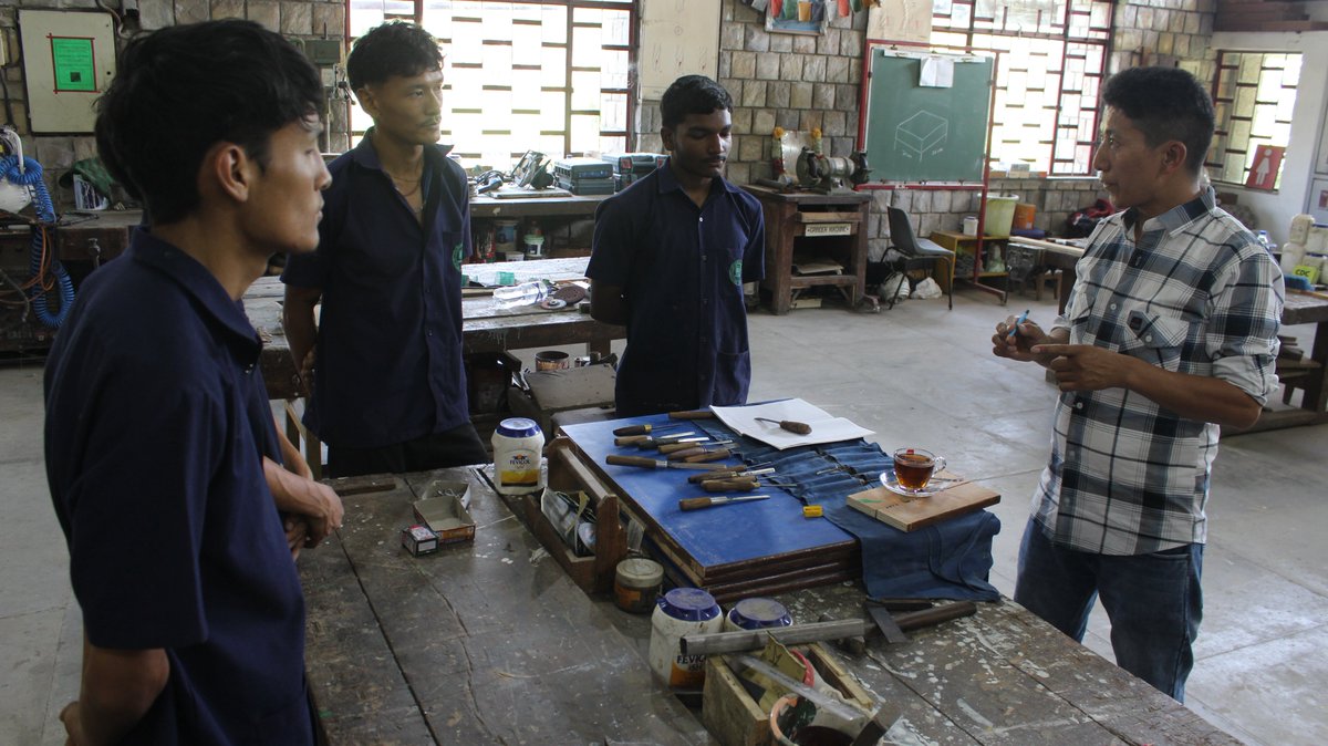 EVP hosted an Employability Skills Workshop at ITI, Selaqui, bringing professionals from various trades to inspire and educate aspiring trainees.

The day focused on engagement with professionals and gaining practical knowledge through hands-on sessions led by experts.