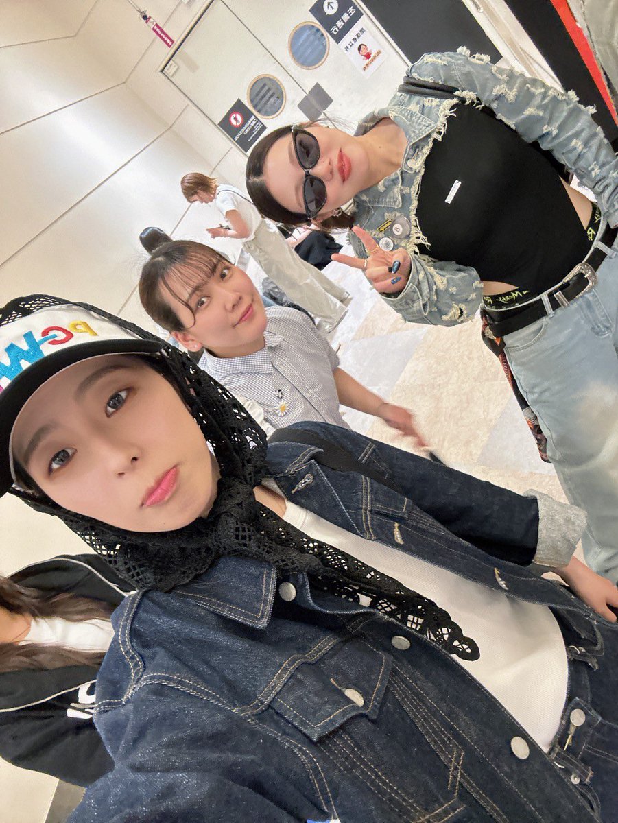 c_lite_00's tweet photo. 昨日は最高すぎる1日やた😢
青春おかえり😢🩷

#GDRAGON_ÜBERMENSCH https://t.co/hJpCduKYJs