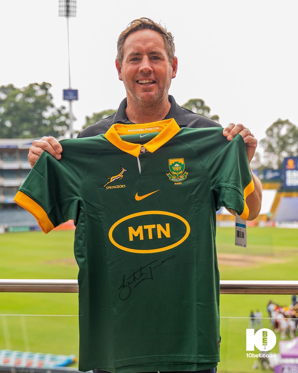 🇿🇦Signed. Sealed. Delivered to a Superfan!🙌

Stand a chance to win signed #Springboks jersey from me!

Here’s what you need to do:
✅ LIKE
✅ FOLLOW <a href="/10bet_ZA/">10bet South Africa</a>
✅ COMMENT #ForTheBettor