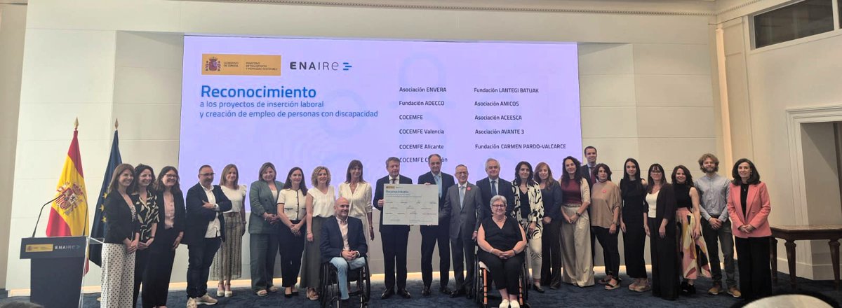Hoy hemos estado en el acto de <a href="/ENAIRE/">ENAIRE</a> para la firma de diplomas de subvenciones destinadas a la inserción laboral de personas con #discapacidad. Un orgullo compartir este reconocimiento junto a nuestras entidades <a href="/COCEMFEValencia/">COCEMFE Valencia</a> , <a href="/CocemfeAlicante/">COCEMFE Alicante</a>  y <a href="/CocemfeCastello/">COCEMFE Castelló</a>.