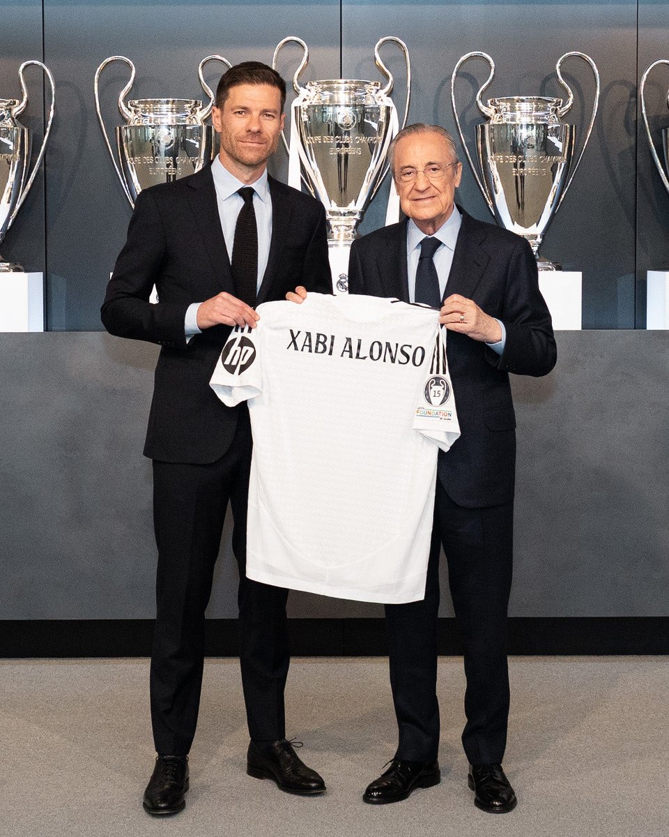 ShamsKamalSayed's tweet photo. Xabi Alonso is back in Real Madrid 🥶
The End of the beginning 
#xabialonso #RealMadrid #perez #HereWeGo #LaCasaDeLosFamososCol #LaCasaDeLosFamososCol2 #Lahore #MonacoGP https://t.co/mo5P9VgyDU