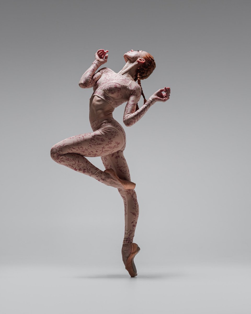 Photographer Dean Barucija 
Dress JustACope 

#ianasalenko #motherof3boys #kammertanzerin #ballerina #art #model #beauty #dancer #healthylife #mentalhealth #motivation #strong #berlin #ukranianballerina #style #design