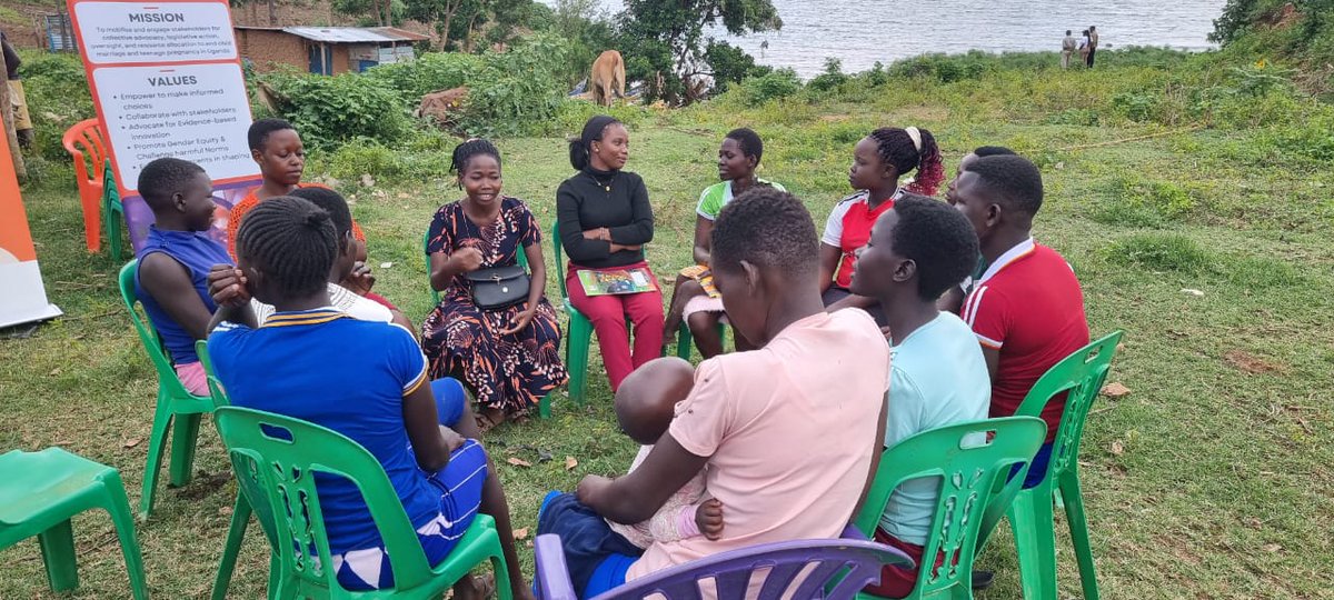 Makererean🤝🏿🇺🇬 (@unemplo91184983) on Twitter photo Fistula survivors in Namayingo are sharing powerful stories of resilience, calling for better healthcare access to prevent maternal harm. Their courage inspires us to challenge stigma & push for policy action. Join us to amplify their voices!
#STOPFistula
<a href="/UNFPAUganda/">UNFPA in Uganda</a> Fistula survivors in Namayingo are sharing powerful stories of resilience, calling for better healthcare access to prevent maternal harm. Their courage inspires us to challenge stigma & push for policy action. Join us to amplify their voices!
#STOPFistula
<a href="/UNFPAUganda/">UNFPA in Uganda</a>