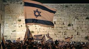 KKL de France 🎗️ (@kkldefrance) on Twitter photo Yom Yerushalayim Samea’h ! 🇮🇱
En ce jour si particulier, le <a href="/KKLdeFrance/">KKL de France 🎗️</a> célèbre avec émotion Yom Yerushalayim, la journée marquant la réunification de Jérusalem en 1967, lors de la Guerre des Six Jours.
Jérusalem, capitale éternelle du peuple juif, incarne à la fois notre Yom Yerushalayim Samea’h ! 🇮🇱
En ce jour si particulier, le <a href="/KKLdeFrance/">KKL de France 🎗️</a> célèbre avec émotion Yom Yerushalayim, la journée marquant la réunification de Jérusalem en 1967, lors de la Guerre des Six Jours.
Jérusalem, capitale éternelle du peuple juif, incarne à la fois notre