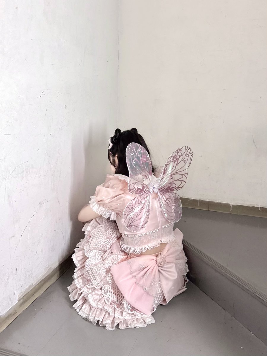 誰かこの子のお世話してあげて👶🏻🎀