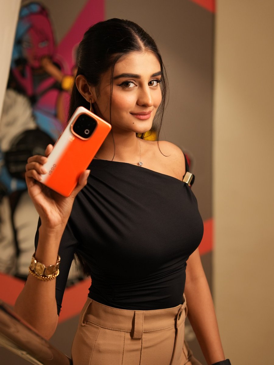 Payal Gaming (@payal_dhaare) on Twitter photo #GiveawayAlert!
Who wants this beast? Just follow <a href="/nipunmarya/">Nipun Marya</a>, tag 2 friends & tell why YOU deserve it. #iQOO #iQOONeo10 #GiveawayAlert!
Who wants this beast? Just follow <a href="/nipunmarya/">Nipun Marya</a>, tag 2 friends & tell why YOU deserve it. #iQOO #iQOONeo10